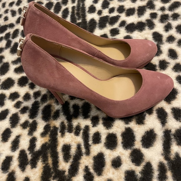 Michael Kors Dusty Pink Suede Heels - Picture 4 of 4